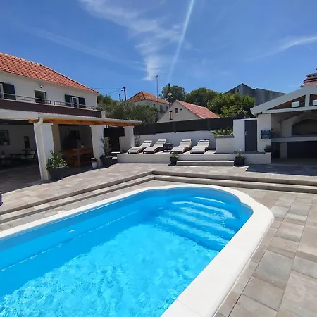Villa Luce Ljubitovica